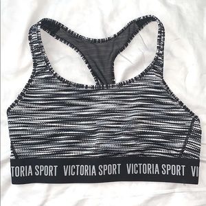 Victoria‘s Secret Sports Bra